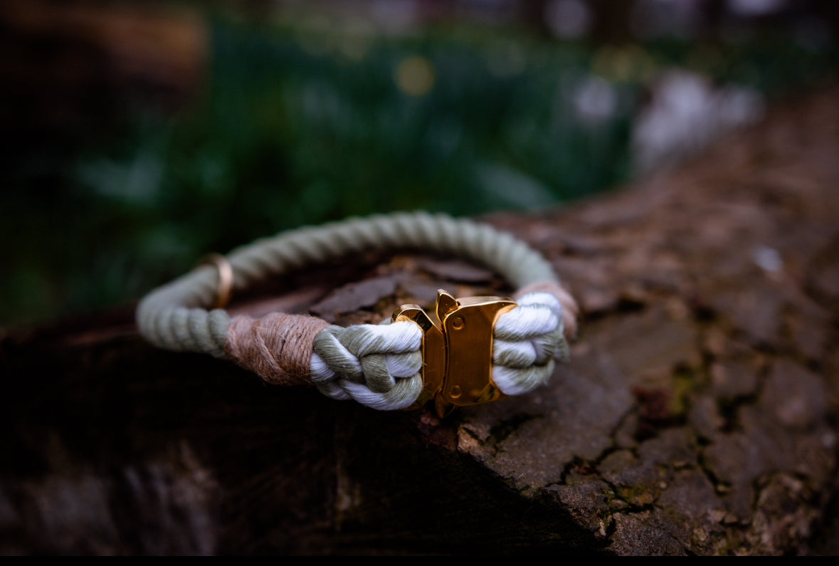 The Quick Release Rope Collar