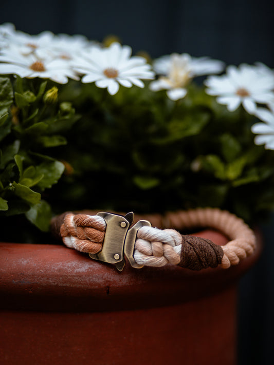 The Quick Release Rope Collar