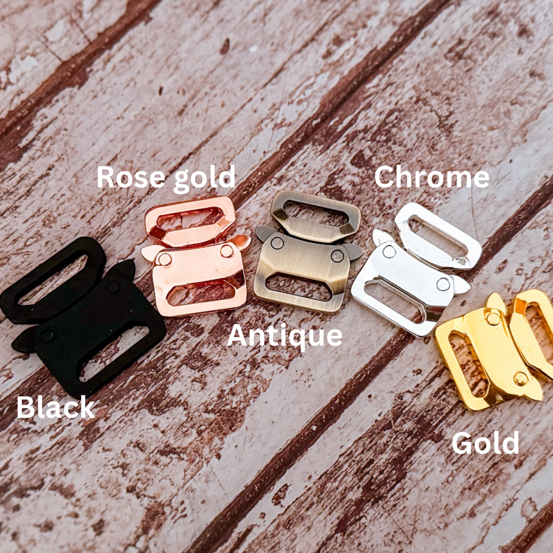 Macrame collars