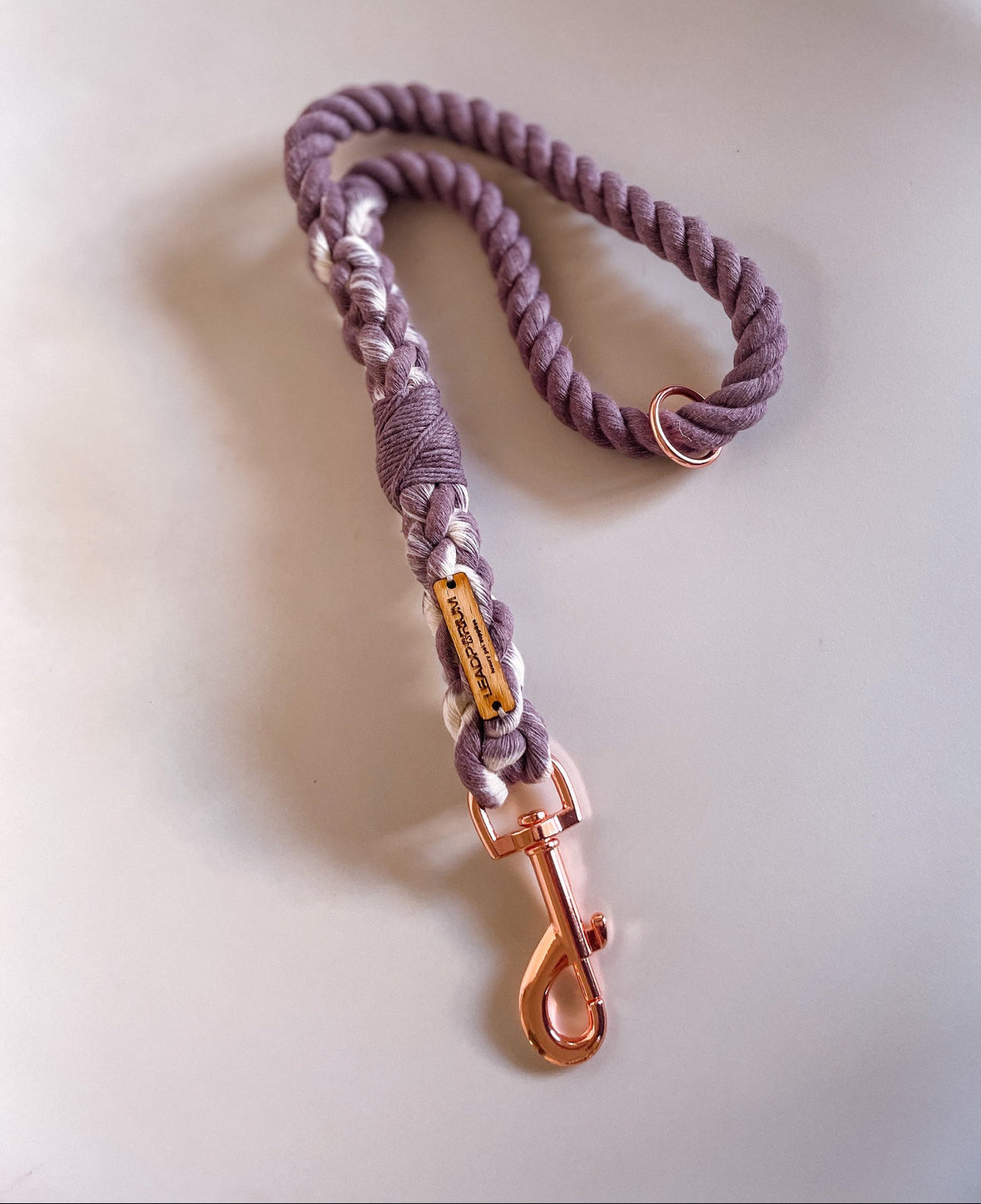 Rope traffic lead